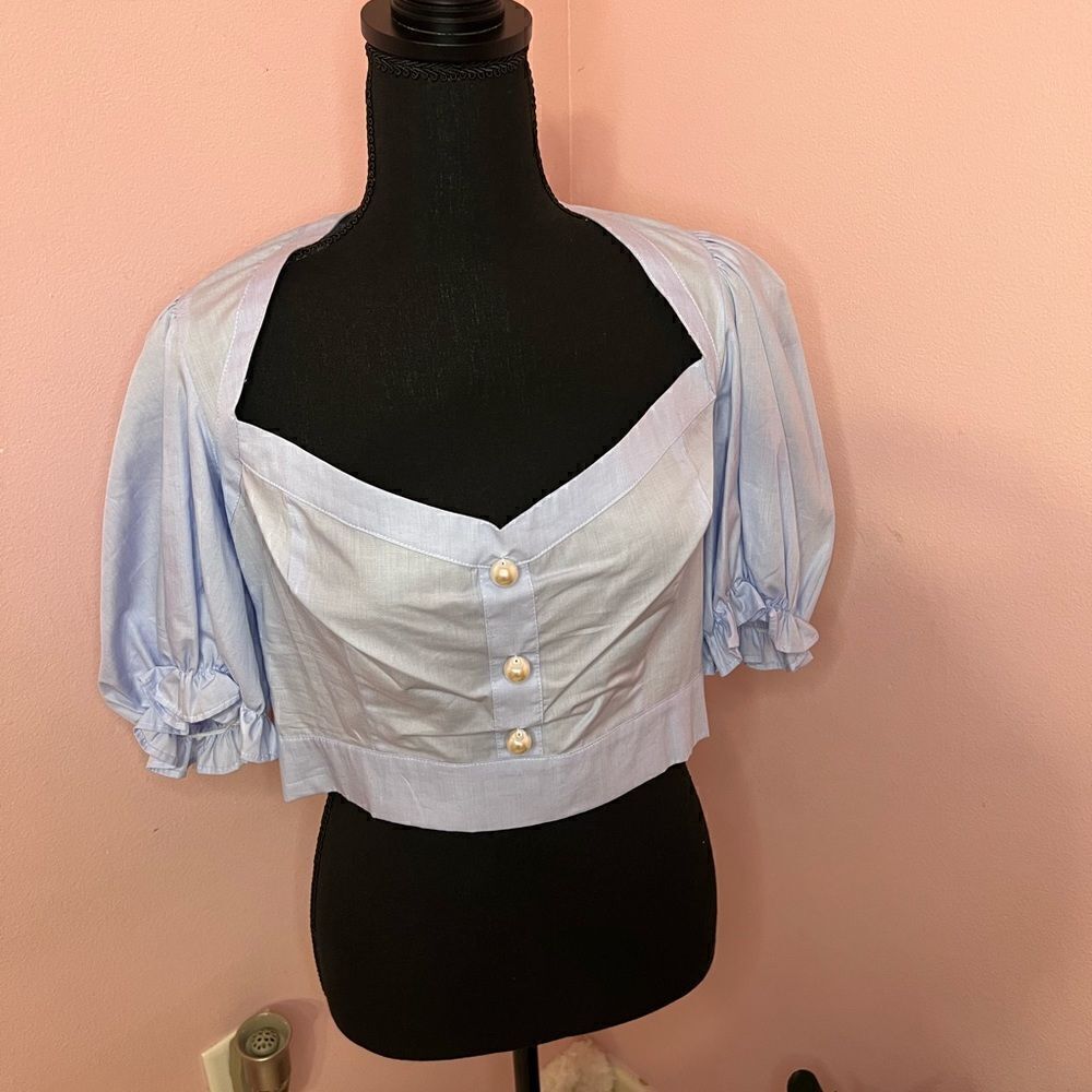 Zara Blue Cropped Top with Pearl Buttons. NWT. Size XL